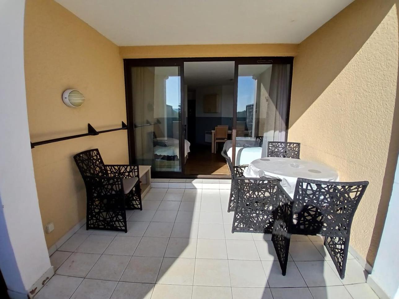 Appartement Grimaud Bord De Mer Exterior foto